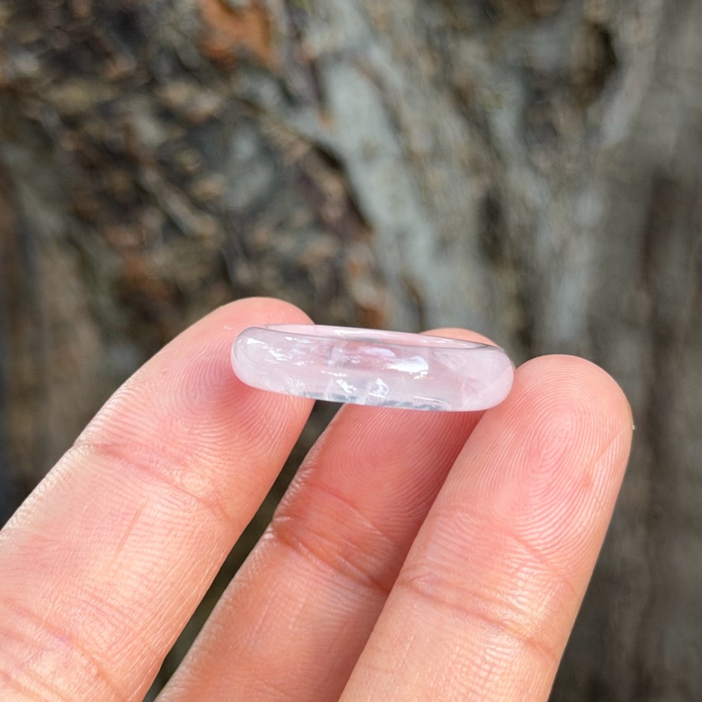 Size 7 natural‎ rose quartz band ring 0691